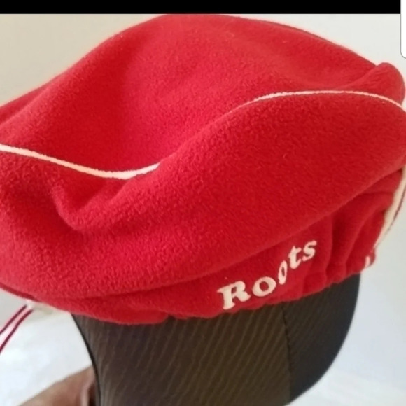 Collectible Torino‎ Winter Olympics 2006 Roots Red White Beret - Picture 5 of 8